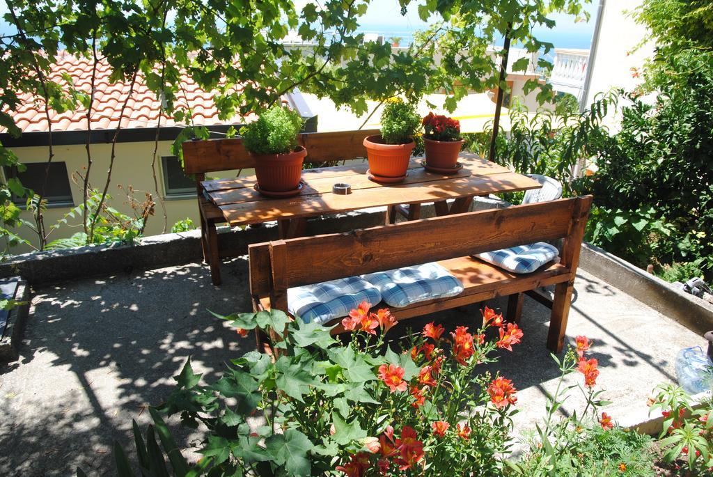 Sun Apartments Улцинь Экстерьер фото
