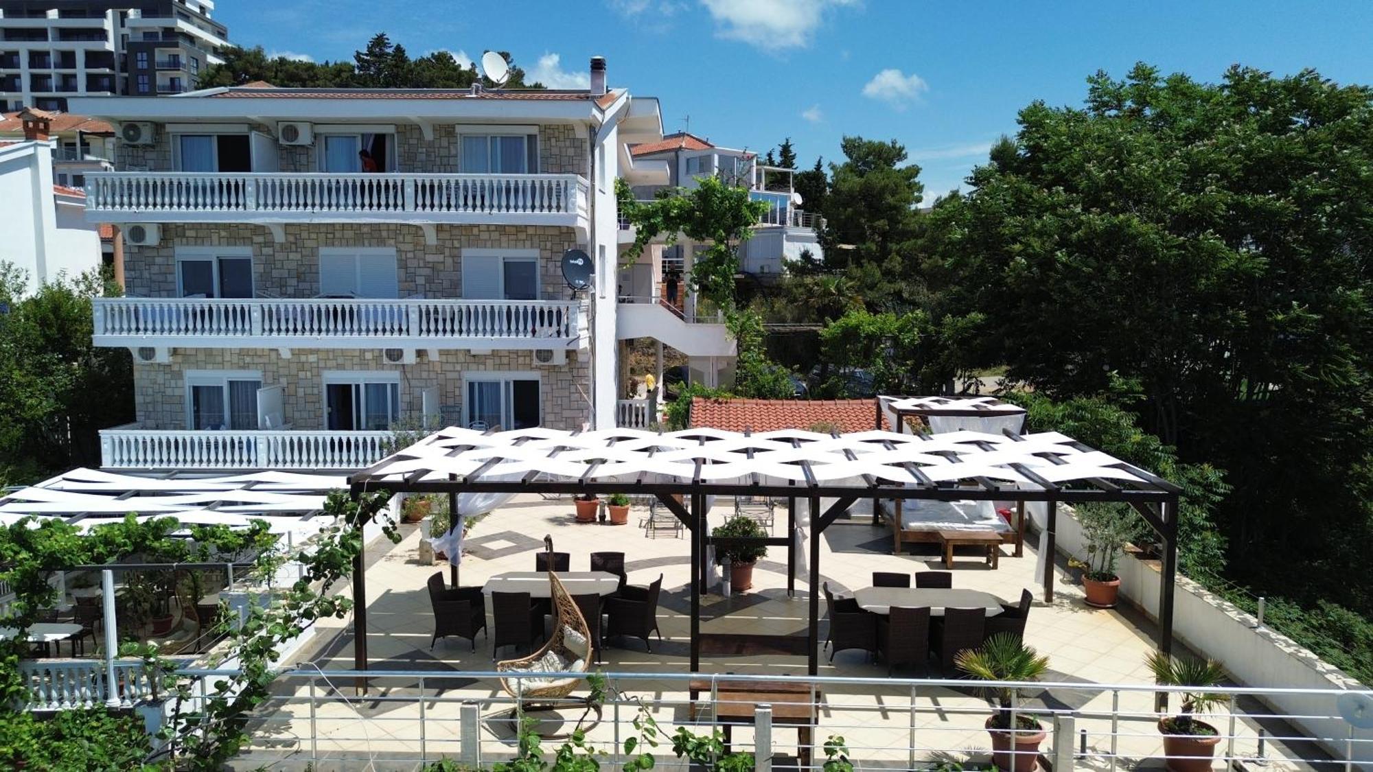 Sun Apartments Улцинь Экстерьер фото